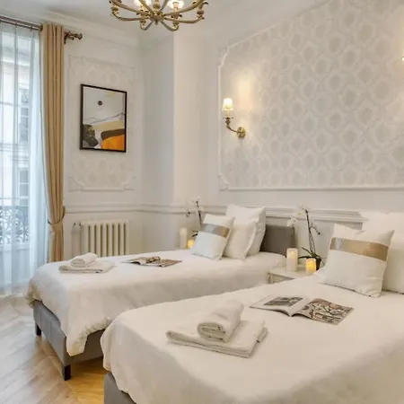 Saphir Tour Apartment *