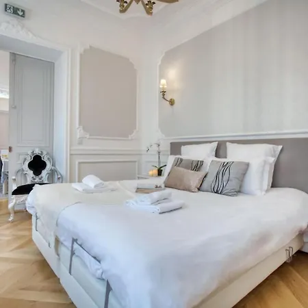 Saphir Tour * Paris